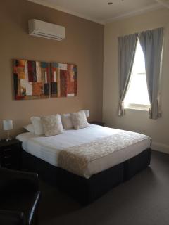 Balcony On Sixth Lodge - Murray Bridge - 9