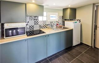 Awesome Home In Saint Ouen Les Vignes - Saint-Ouen-les-Vignes - 6