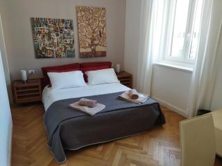 Piazza Goldoni Rooms - Triest - 5