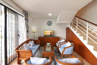 VILLA KELUARGA Syariah Resor Dago Pakar Bandung - View Bukit - Bandung - 8