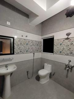 JD Grand Inn - 4