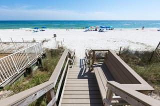The Pelicans Nest - Beachfront 4 Bdrm 4 And Half Bath Home With Pool And Hot Tub! - Panama City Beach - 2