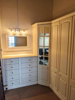 Breezy Ocean Front Condo Close to The Best Beaches - 1