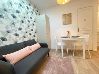 Nice Renting - FERSEN - 2 Rooms Vieil Antibes - AC - Safranier - Big Terrace - Antibes - 3