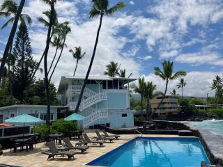 Kona Tiki Hotel - 1