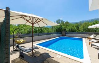 Cozy Home In Dugopolje With Jacuzzi - 4