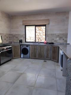 Furnished house بيت مفروش ابو فارس - 2