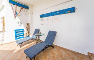 Gorgeous Home In Lun With Wifi - Lun - 3