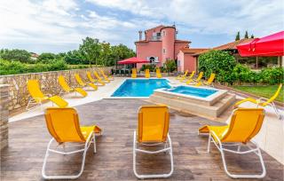 Amazing Home In Pula With Sauna - 4