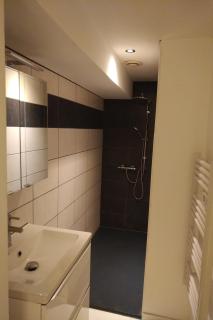 T3 standing - - 7