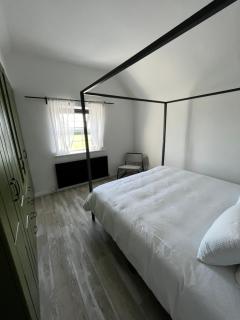 The 1892 Schoolhouse Killarney - 2