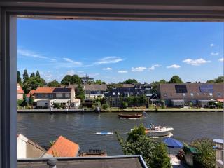 Luc's place, Waterbed grote kamer - Zoeterwoude - 1