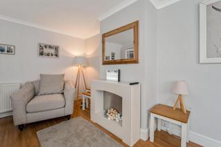 Centrally Situated 1 Bedroom House in Cumbernauld - Cumbernauld - 4