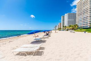 Ocean Beach Condo 3BR On the Sand 811 - Fort Lauderdale - 3