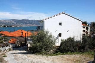 Apartments by the sea Mastrinka, Ciovo - 4836 - 0