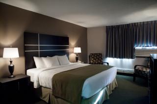 Ramada by Wyndham Whitecourt - Whitecourt - 2