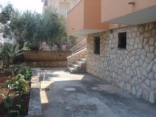 Apartments by the sea Businci, Ciovo - 12565 - 5