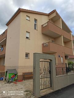 Apartments with a parking space Kastel Stafilic, Kastela - 13375 - 8