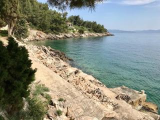 Seaside secluded apartments Cove Lucica, Hvar - 15546 - Gdinj - 5