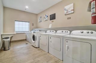 Candlewood Suites Longview by IHG - 8