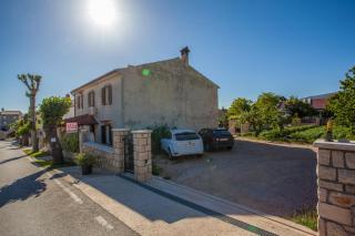 Rooms with a parking space Cres - 2512 - Cres - 1