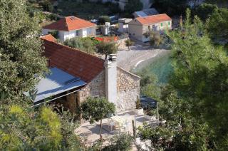 Seaside secluded apartments Cove Torac, Hvar - 4875 - Gdinj - 9