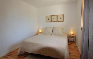2 Bedroom Beautiful Home In St Didier - 1