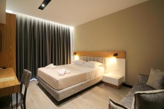 F&J Hotel - Sarandë - 0