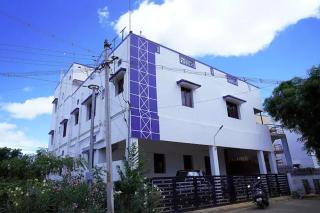 WHITE HOUSE- 1BK Pleasant Apartment with Open Terrace - Coimbatore - 0
