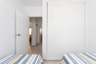 Frontline Playa las Vistas with pool, parking, sea - 6