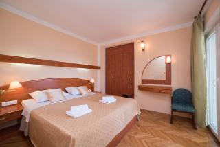 Apartments by the sea Barbat, Rab - 4967 - 1