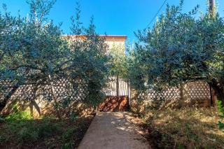 Apartments and rooms with parking space Jelsa, Hvar - 4028 - Jelsa - 4