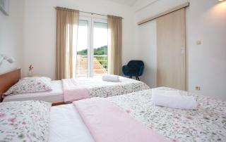 Apartments with a parking space Necujam, Solta - 5178 - Stomorska - 2