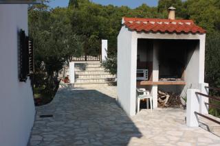Apartments with a parking space Maslinica, Solta - 5184 - Grohote - 3