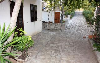 Apartments with a parking space Maslinica, Solta - 5176 - Maslinica - 1