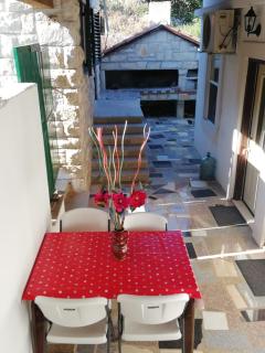 Apartments by the sea Rogac, Solta - 5166 - Grohote - 3