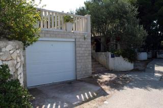 Apartments by the sea Necujam, Solta - 5162 - Stomorska - 1