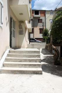 Apartments by the sea Makarska - 6880 - 4