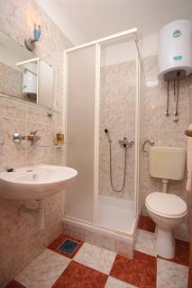 Apartments with a parking space Starigrad, Paklenica - 6618 - Starigrad-Paklenica - 3