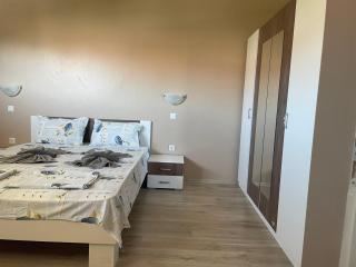 Cozy 1BD Apartment with a Lovely Sea View by Flat Mаnаger - Sveti Vlas - 2