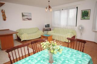 Apartments with parking space Brela, Makarska - 6907 - 3