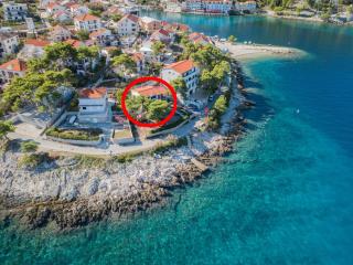 Apartments by the sea Stomorska, Solta - 5190 - Stomorska - 0