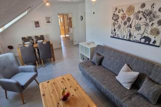 Schöne, helle 3 Zimmer mit Klimaanlage - Königstädten - 0