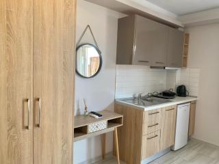 THOMAS STUDIOS & APARTMENTS PARALIA - 8