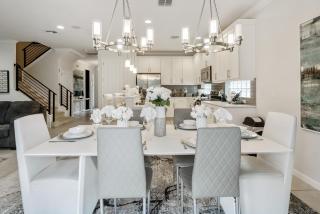 Veranda Palm Villa w Pool Game room near Disney - 7