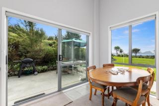 Sea View Cottage - Ruakaka Holiday Cottage - 4