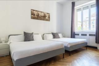 Luxury 4 bedrooms apartments Close to Duomo - Milan - 2