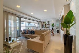 Luxuoso Apartamento em Condomínio com Piscina - Bombinhas - 3