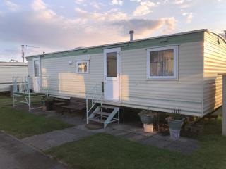 Fantasy Island and Beach 6 Berth 545 - Ingoldmells - 0