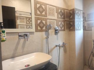 Hotel Rudraksh- Near VIP Airport Guwahati - Guwahati - 1
